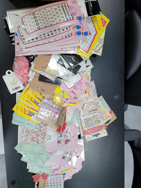 텐투유 네일물품 지원