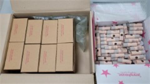 제니하우스에서 학우들을 위해 화장품 지원하였어요~