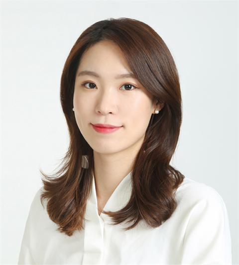 유애진 교수